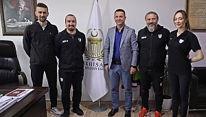 Akhisar Belediye Kadın Voleybol Takımı’nda teknik kadro hazır