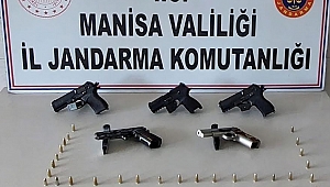 Akhisarda Silah Kaçakçıları Yakalandı