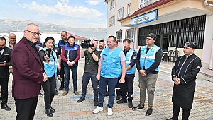 Başkan Ergün Afet Bölgesi’nde Görev Yapan Personel ve Gönüllüler ile Buluştu