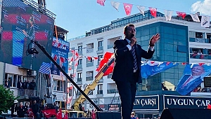 Akhisar Ekrem İmamoğlu'nu bağrına bastı