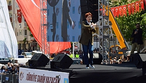 Meral Akşener Manisa'da vatandaşlara seslendi