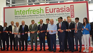 Avrupalı zincir marketler Türkiye’nin lezzetli yaş meyve sebzelerini almak için Antalya’ya akın ettiler