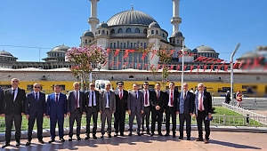 İlçe Milli Eğitim Müdürü Süleyman ERDEM, İstanbul'da 2023-2024 Eğitim Öğretim Yılı Açılış Törenine Katıldı