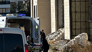 Yeni Kaymakamlık binasından düşen işçi hayatını kaybetti