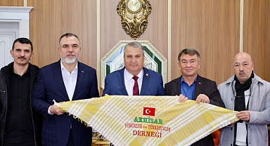 *Akhisar Yörükler ve Türkmenler Derneği’nden Başkan Mehmet ÇERÇİ’ye Önemli Ziyaret*