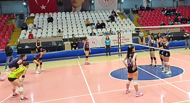 Ata Spor sahasında Akhisargücü'nü 3-2 mağlup etti