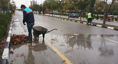 Büyükşehir ve MASKİ Ekipleri Yağış Boyunca Sahada