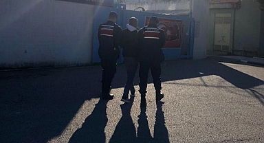 Başkasına ait Sürücü belgesini gösterince yakalandı