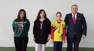 AKHİSARGÜCÜNDEN MANİSA'DA SATRANÇ'TA BÜYÜK BAŞARI