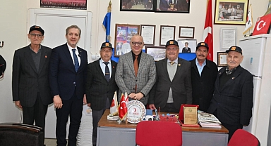 Cumhur İttifakı Adayları, Akhisar’da Dernekleri Ziyaret Etti