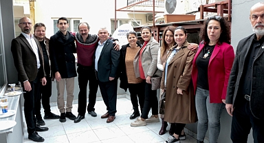 İYİ Partili Hüseyin Ali Doğan, gençleri ziyaret etti