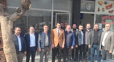 Yeniden Refah Partisi Akhisar Belediye Başkan Adayı Hızır ŞENOL Akhisar Müteahhitler Derneğini ziyaret etti.