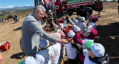 Baharın Müjdecisi Ağaçlar Toprakla Buluştu: Akhisar'da 21 Mart Dünya Ormancılık Günü