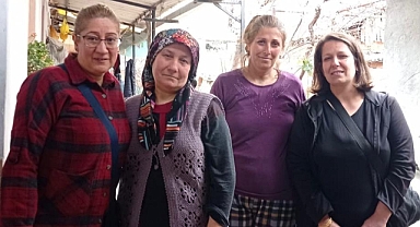CHP Akhisar Kadın Kolları, Efendi Mahallesi'nde Seçim Çalışmalarını Sürdürüyor