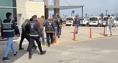 Kredi Kartı Dolandırıcılığı Yapan Çeteye Operasyon 5 kişi Tutuklandı