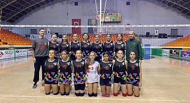 VOLEYBOL’DA AKHİSAR GENÇLİK ve SPOR ÇOK FARKLI!