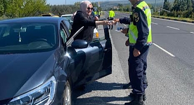 Jandarma'dan Trafik Denetimi ! Hayatla Yarışılmaz