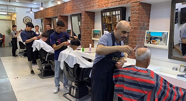 Ramazan bayramı öncesi berberlerde bayram yoğunluğu
