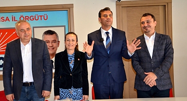 YEREL SEÇİM SONUÇLARININ ARDINDAN CHP MANİSA'DAN İLK DEĞERLENDİRME TOPLANTISI 