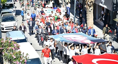 Akhisar'da 19 Mayıs Coşkusu: Kortej Yürüyüşü ile Başladı