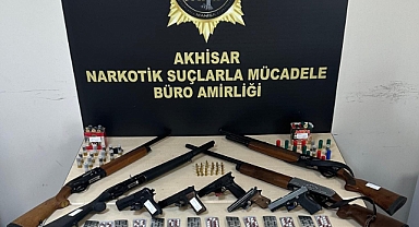 Akhisar'da Uyuşturucu Operasyonu: 11 Şüpheli Gözaltında