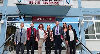 Akhisar Kendin Yap Atölyesi, Manisa Celal Bayar Üniversitesi'nde Geleceğin Öğretmenlerine İlham Verdi