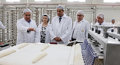 Başkan Zeyrek Halk Ekmek İçin Kolları Sıvadı