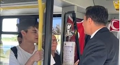 Başkan Zeyrek Otobüsü Durdurdu, Yolcuyu Almayan Şoföre Uyarılarda Bulundu