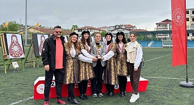 MANİSA GELENEKSEL TÜRK OKÇULUK TURNUVASI'NDA TÜRKİYE ŞAMPİYONU OLDU