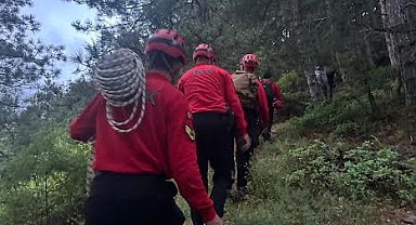 Spil Dağı'nda kaybolan 2 dağcı sağ olarak bulundu