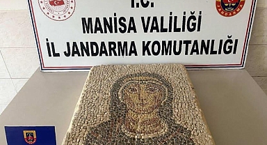 Akhisar'da Meryem Ana Figürlü Mozaik Ele Geçirildi