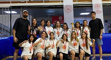 Akhisargücü U12 Kız basketbol takımı Manisa il ikincisi oldu