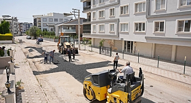 Atatürk Mahallesi'nde Yol ve Yağmur Suyu Hattı Çalışmaları