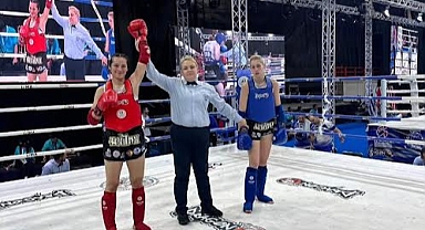 CEMİLE AYKOÇ, MUAYTHAİ DÜNYA ŞAMPİYONASI'NDA DÜNYA İKİNCİSİ OLDU