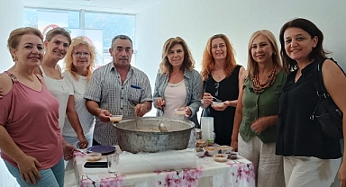 29 Ekim Kadınları Derneğinden Aşure Hayrı