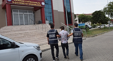 Araması Bulunan iki kişi Yakalandı