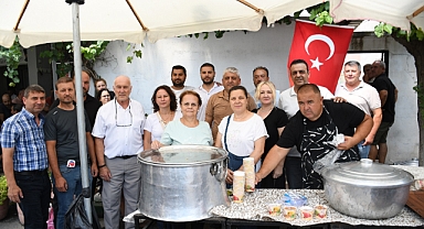 Bal-Göç Aşure Hayrı Yaptı