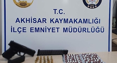 Şüphe üzerine durduruldu: Silah ve uyuşturucuyla yakalandı!