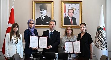 Türkiye Yüzyılının Kadınları, Evlerinden Çalışarak Ekonomiye Katkı Sağlayacak