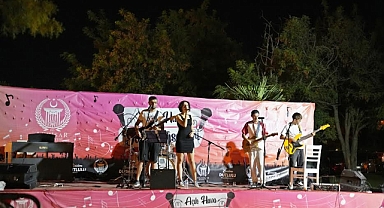AKHİSAR AKŞAMLARI SİNEMA VE KONSERLERLE RENKLENİYOR