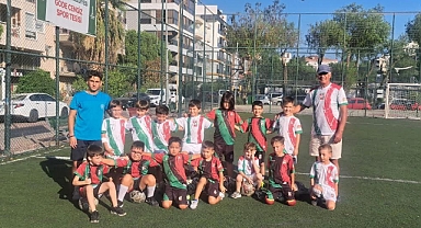 İKİ AKHİSARLI İZMİR KARŞIYAKA’DA SPOR İÇİN GÜÇ BİRLİĞİ OLUŞTURDU