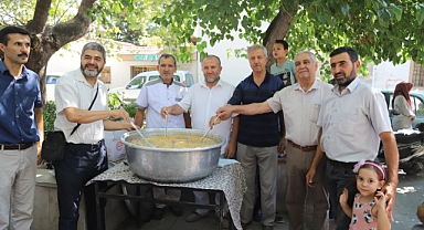 Saadet Partisi Aşure Hayrı Düzenledi