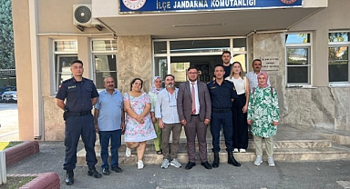 Akhisar'da Gaziler ve Şehit Ailelerinden Jandarma Komutanına Ziyaret