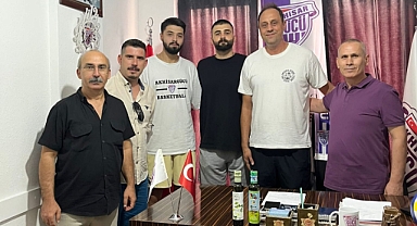 Akhisargücü Basketbol Şubesi Antrenör Kadrosunu Basına Tanıttı