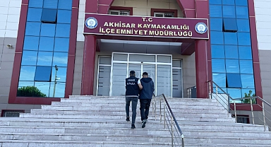 Akhisar'da 21 yaşındaki genç uyuşturucudan tutuklandı