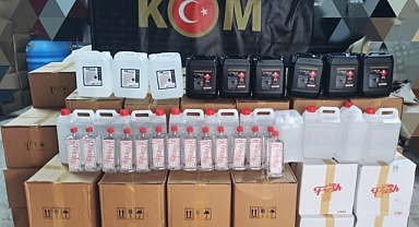 Akhisar'da Kaçak Alkol Operasyonu: 1.653 Litre Etil Alkol Ele Geçirildi