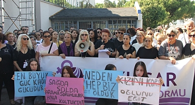 Akhisar'da Kadın Platformu Kadınlar Katillere Tacizcilere cezasızlığa Tek Ses Oldular 
