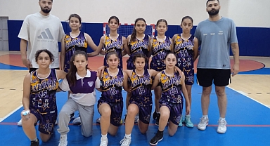 Akhisargücü Manisa Spor U14 karşılaşmasında hakem hataları yaşandı