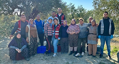 Cumhuriyet Halk Partisi Akhisar Gençlik Kolları’ndan Dünya Kadın Çiftçiler Günü'nde Çorba ile Dayanışma