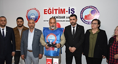 Eğitim-İş Manisa 2 Nolu şube Sendikası'ndan Cumhuriyetin 101. Yıl açıklaması